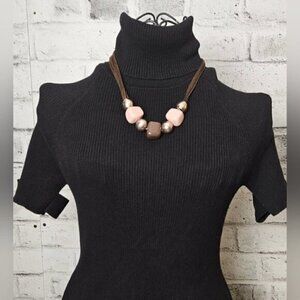 Chunky Geometric Bead Statement Choker – Neutral Acrylic & Gold Accents